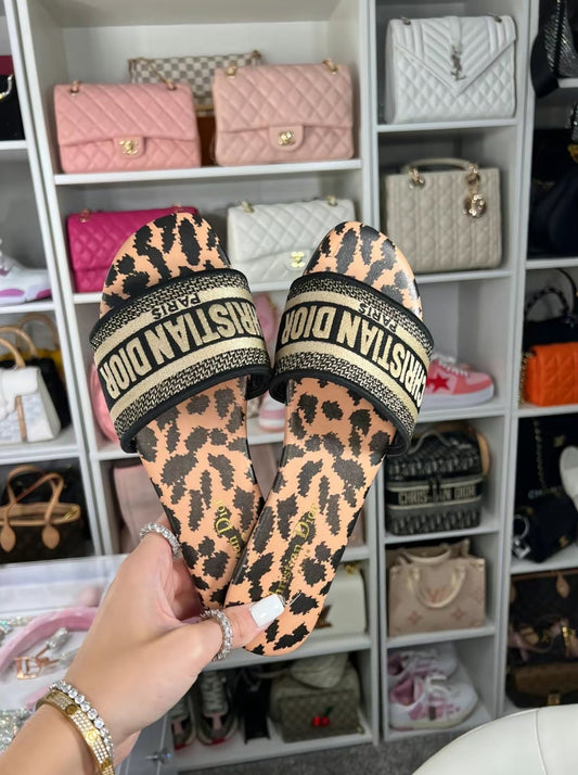 Sandales panthère CD