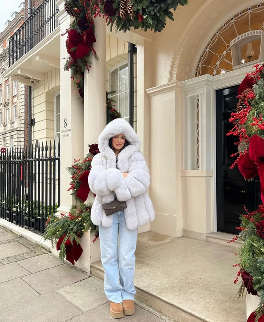 MANTEAU LONG À CAPUCHE ET RANGÉES DROITES