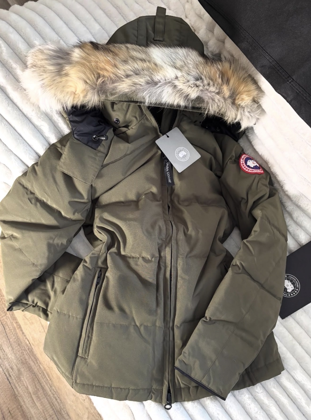 MANTEAU D'OSE CANADIEN À FERMER OLIVE