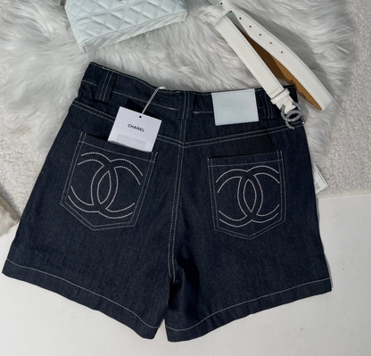 Short en jean foncé CC