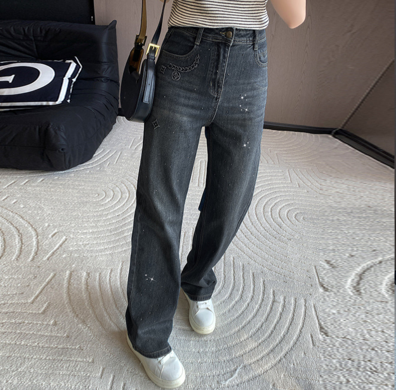 Jean noir à diamants LV