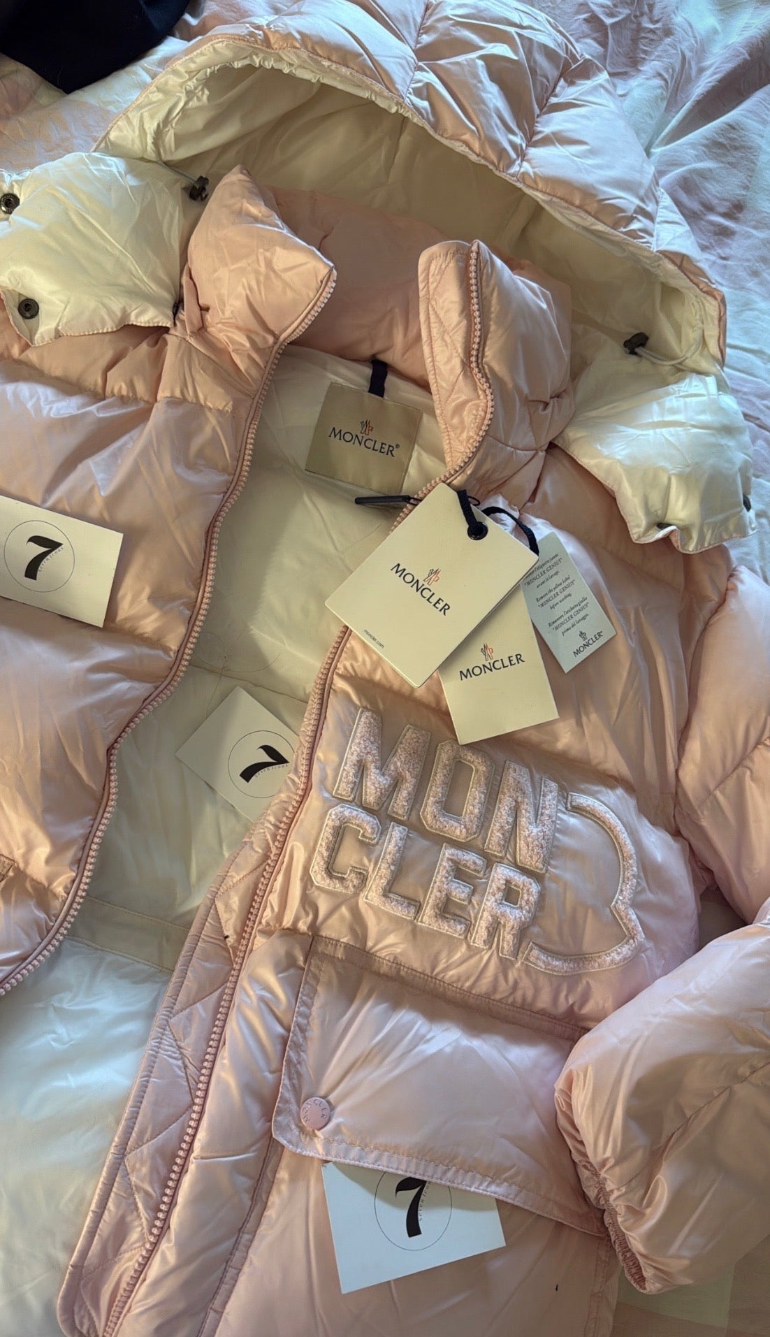 Manteau MONCLER rose pâle