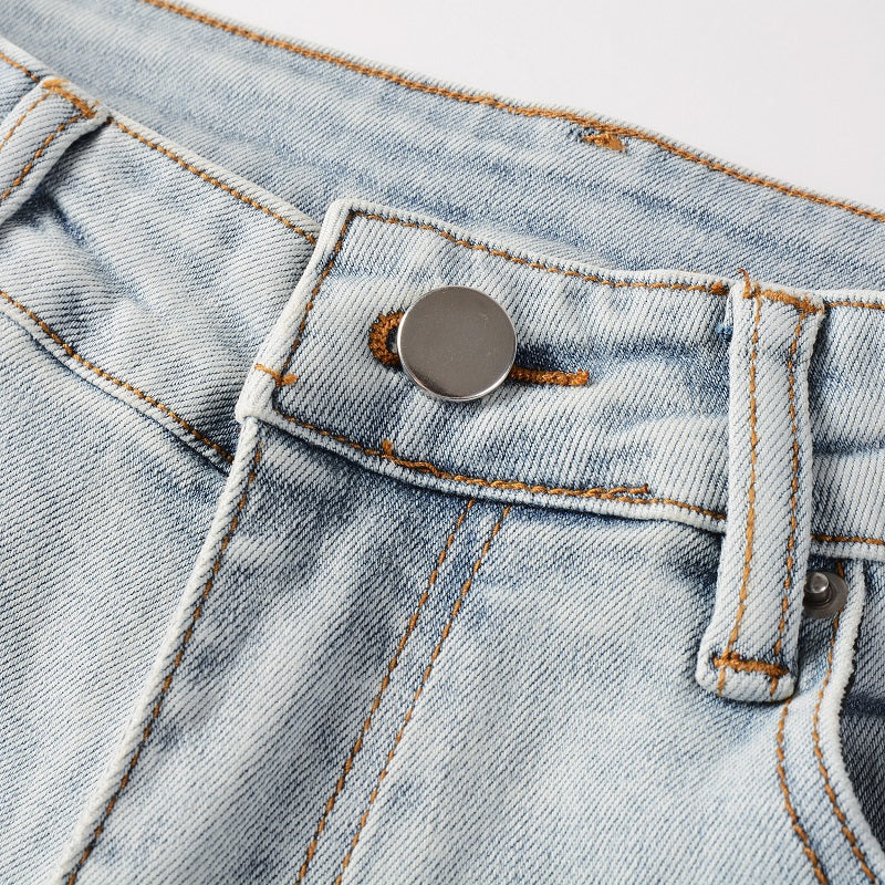 Jean bleu clair à patchs Amr