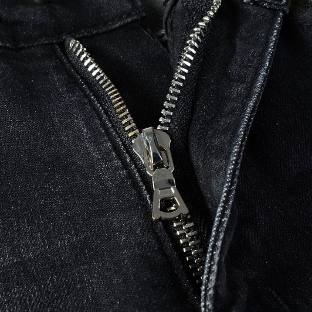 Jean noir délavé à logo Amr