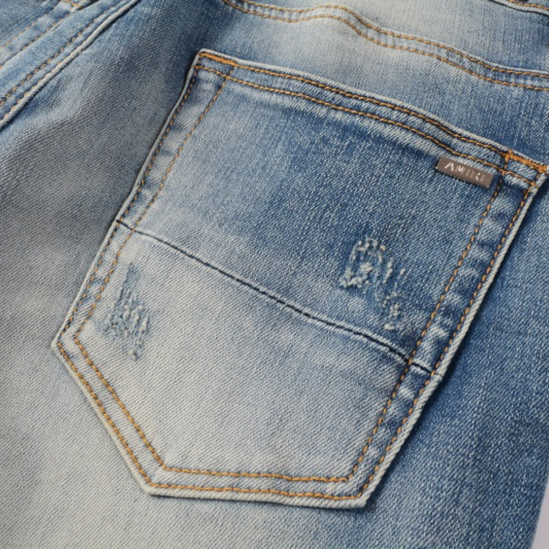 Jean Amr MA à éclaboussures de peinture