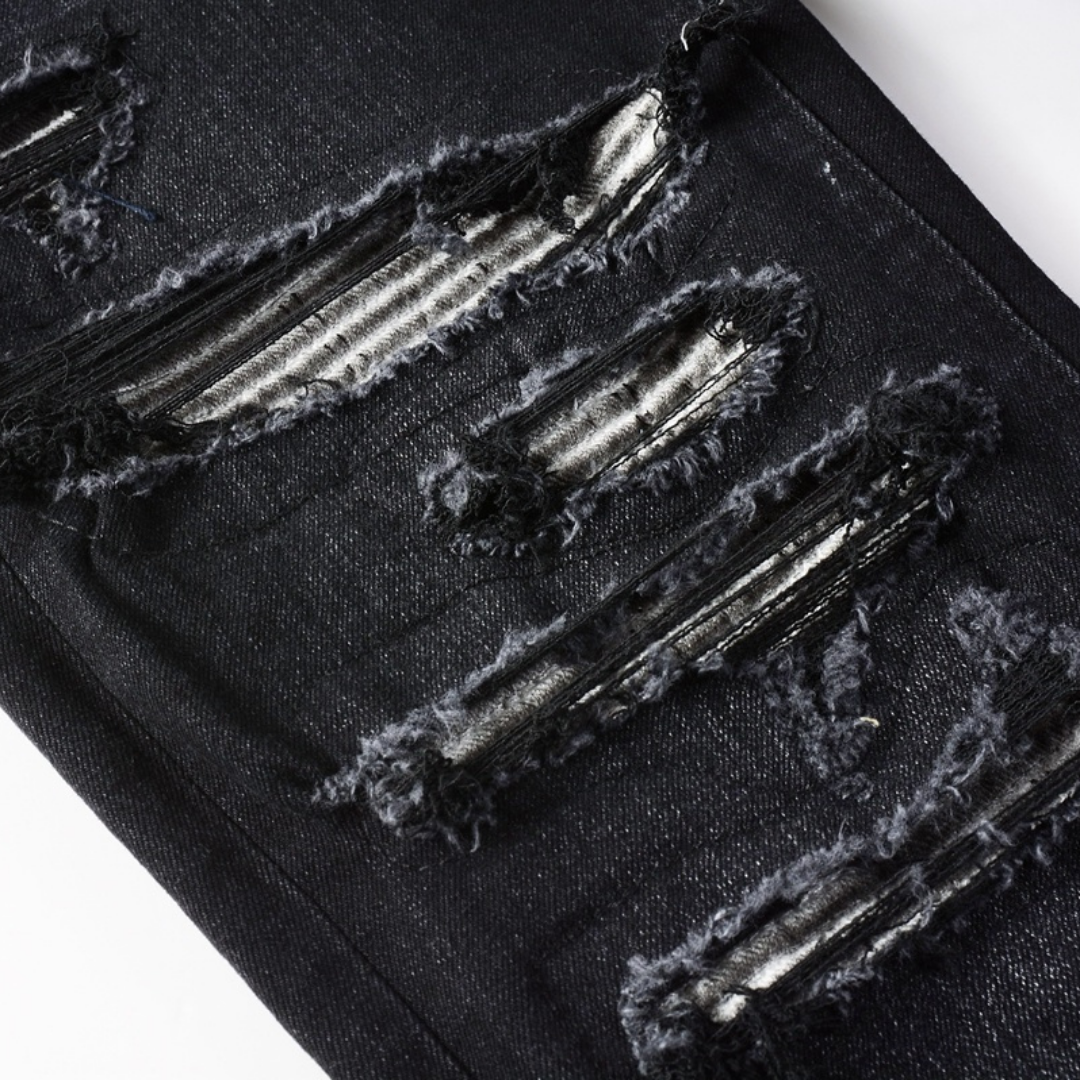 Jean noir à patchs déchirés Amr