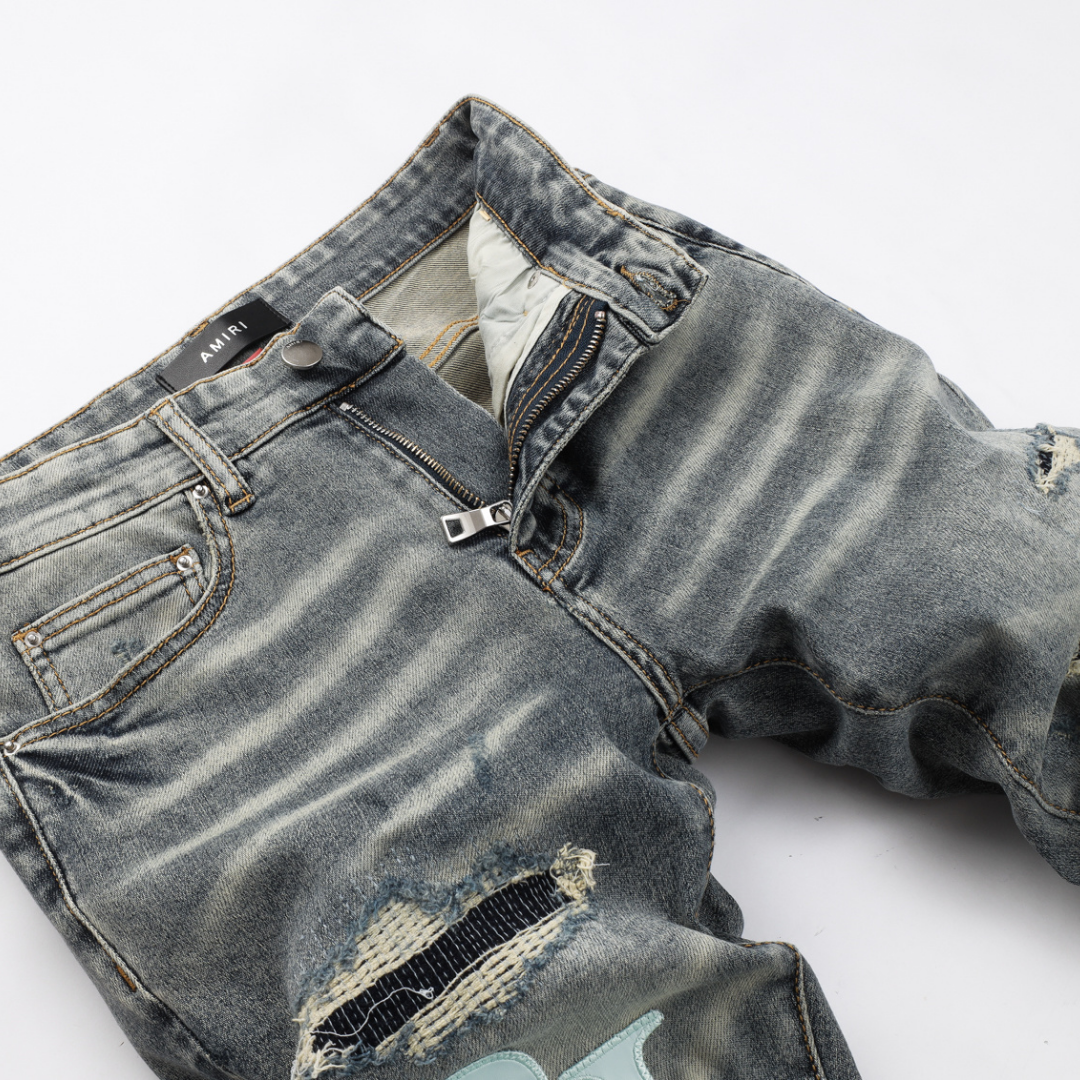 Jean gris-bleu Amr à coupe décalée