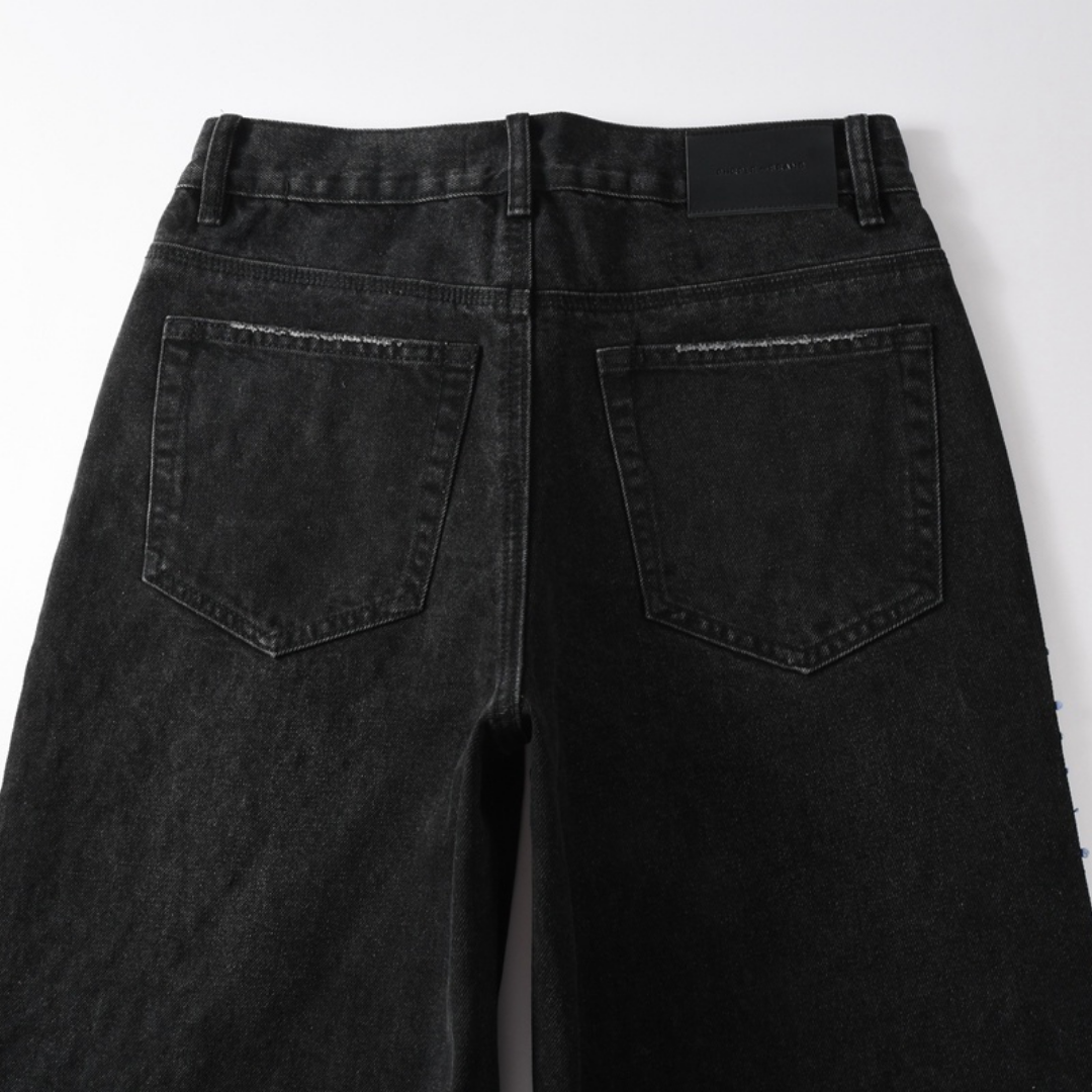 Jeans violets et noirs à losanges