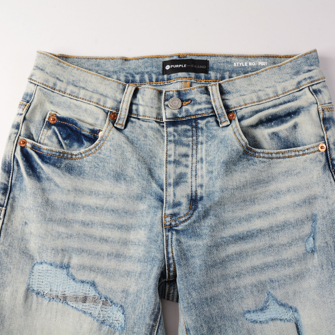 Jean à patchs bleu clair violet