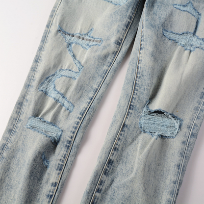 Jean à patchs bleu clair violet