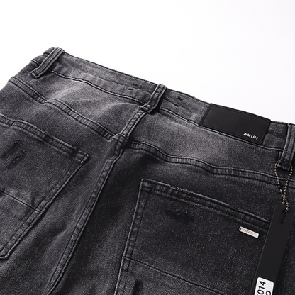 Jean Amr Grey à logo décalé