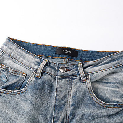 Jean à logo Amr décalé