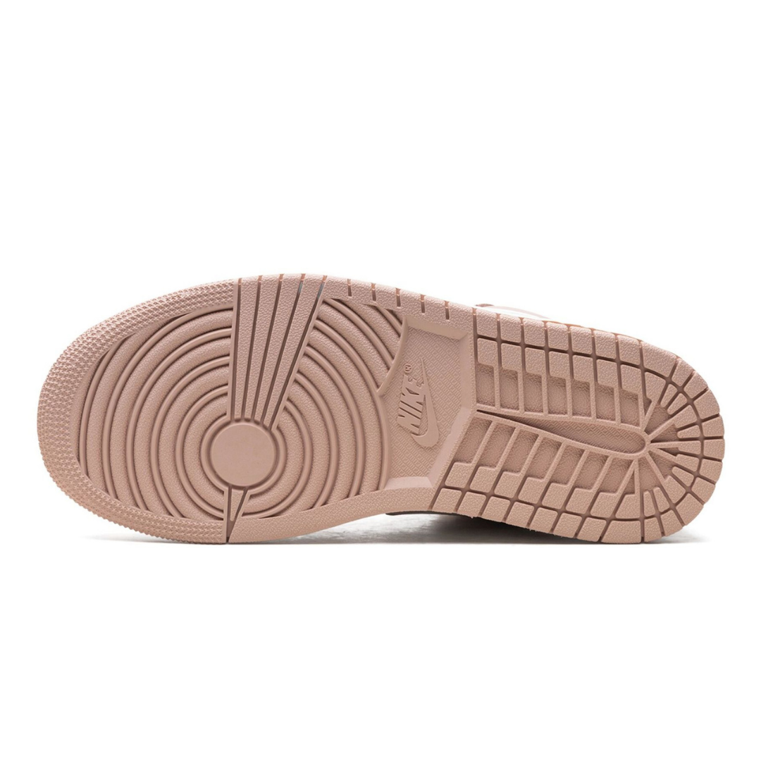 J1 Low « Teinte cramoisie »