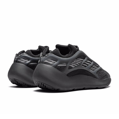 YZY - 700 V3 "Lueur sombre"