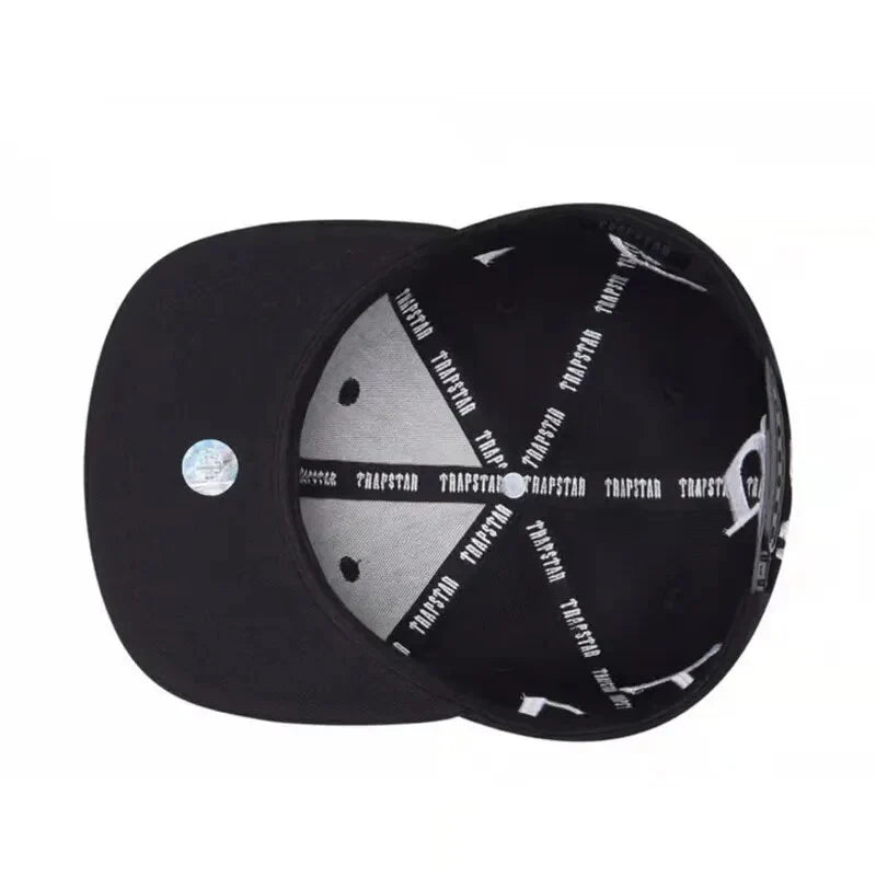 Casquette bleue à pression