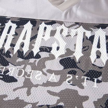 Ensemble court secret camouflage décodé