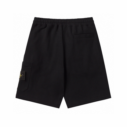 Short à monogramme en pierre