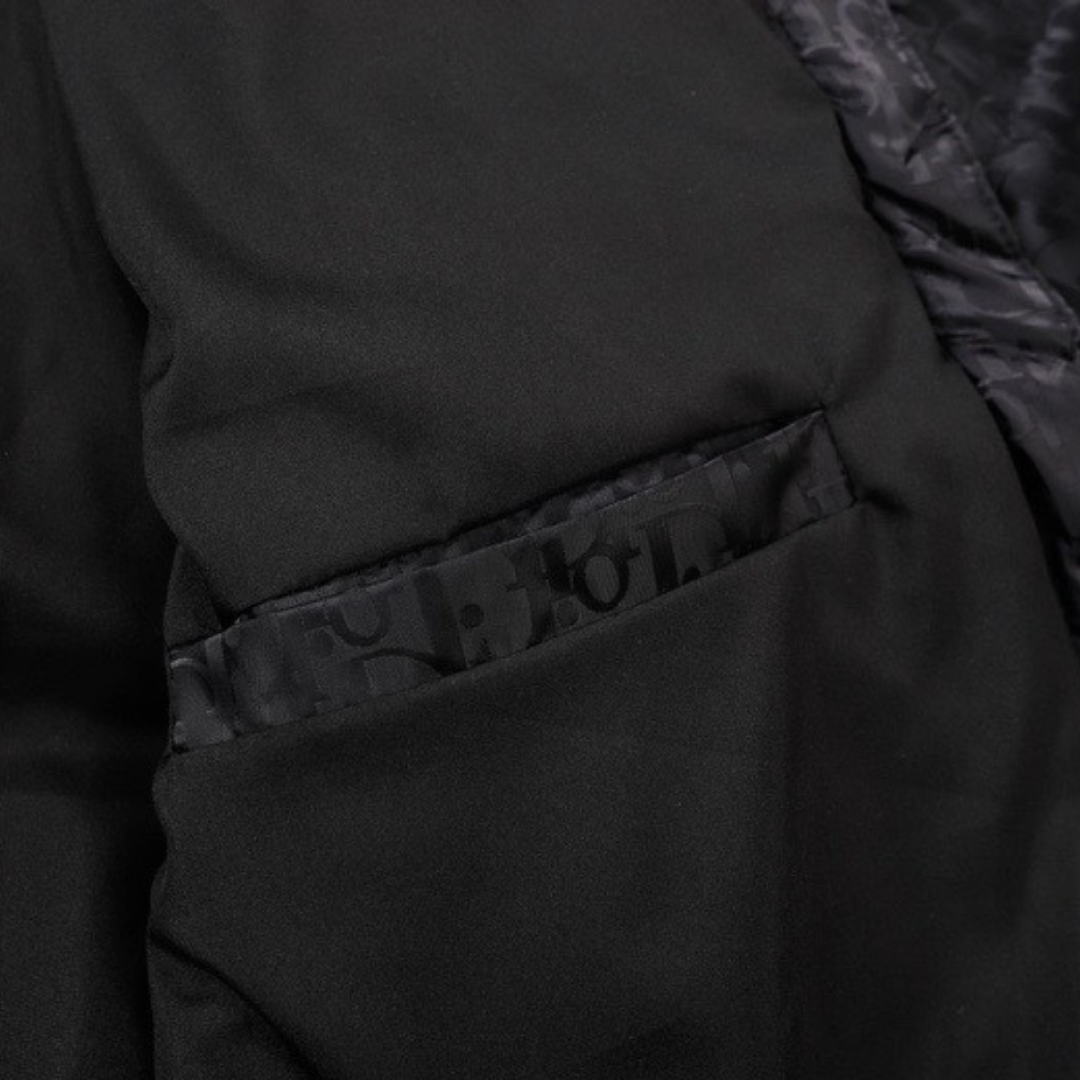 Veste noire monogrammée