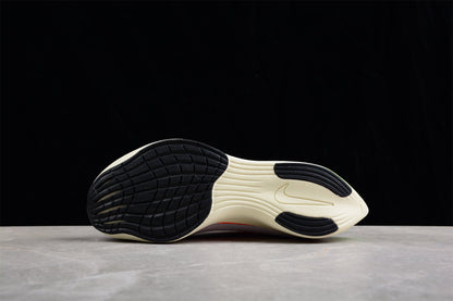 Zoom Vaporfly NEXT% 2 Blanc et Noir 