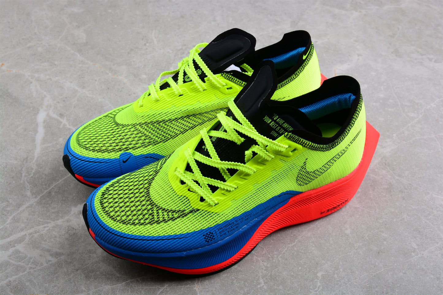 ZoomX Vaporfly Next % 2 Vert, Bleu et Rouge