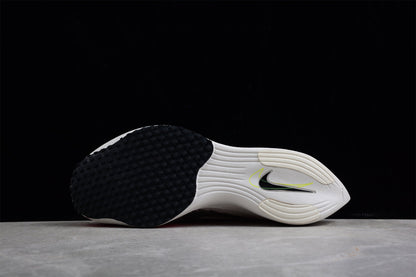 ZoomX Vaporfly NEXT% 2 Blanc et Rose 
