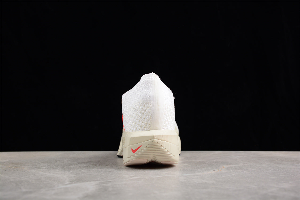 ZoomX Vaporfly Next% 2 Blanc et Rouge